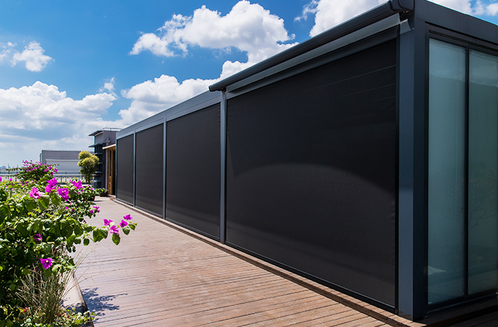 Outdoor Roller Blind